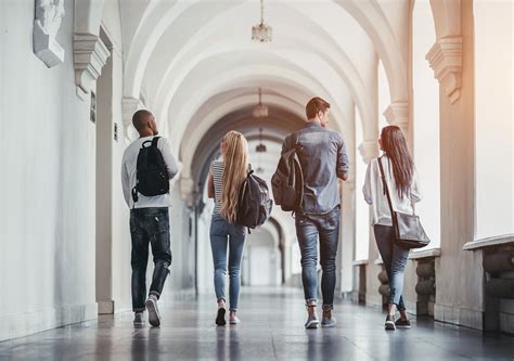 sotwe üniversite sex|Üniversite öğrencisi oda arkadaşıyla sikişmek için ders çalışmayı .